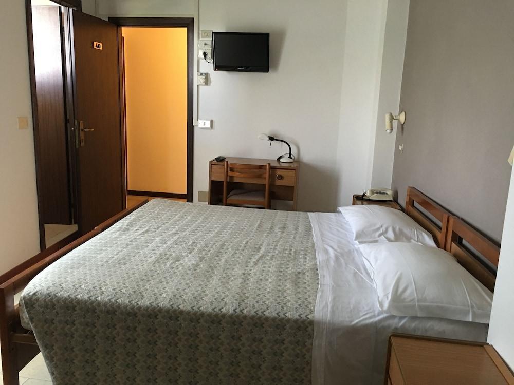 Hotel Plutone 체르비아 외부 사진